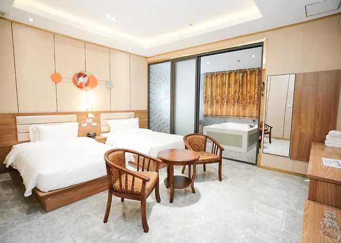 Home Me Hotel Makati