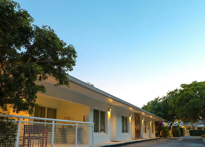 Orchid Key Inn - Adults Only Key West