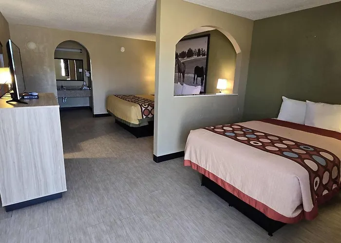 Super 8 By Wyndham Arkadelphia Caddo Valley Area