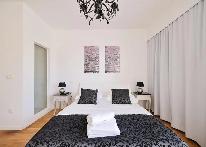 Tinel Superior Residence Zara
