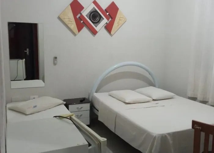 Hotel Jf Pirassununga