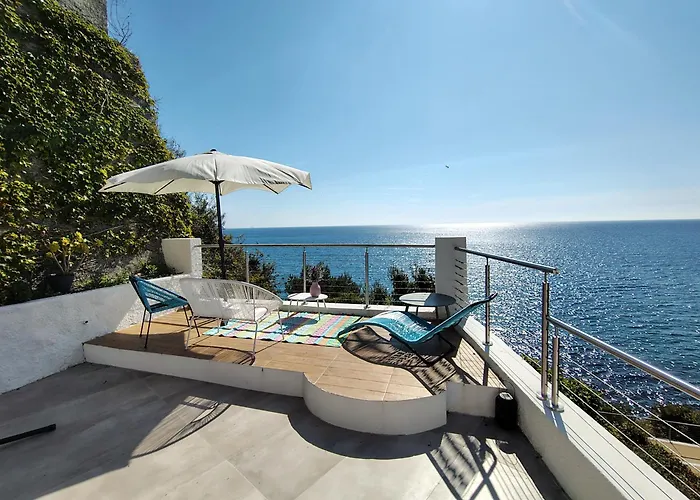 Conca Verde c21- BEACH FRONT little villas POOL, private JACUZZI sea view Marina dʼMarina dʼAndora