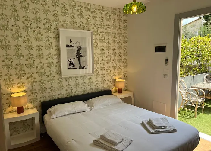 Maison D' Orange - Chambres
