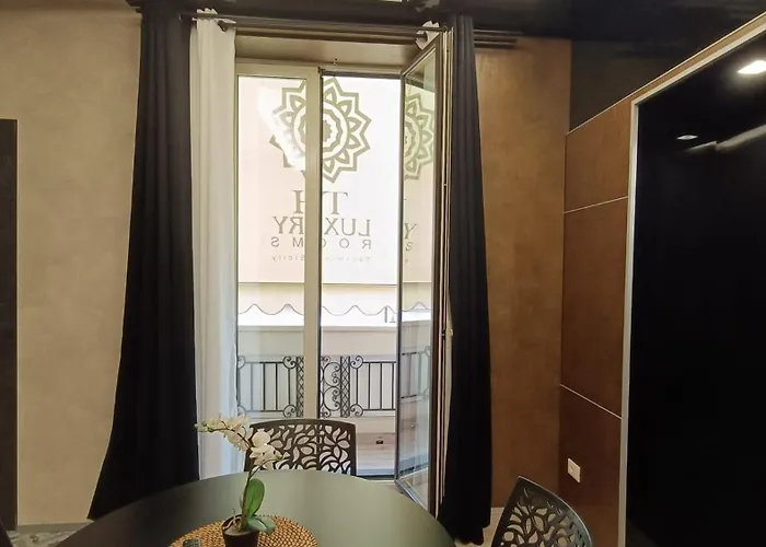 Th Luxury Rooms & Apartment Giardini Naxos