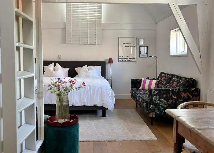 Ninet7 Bed and Breakfast Tilburg