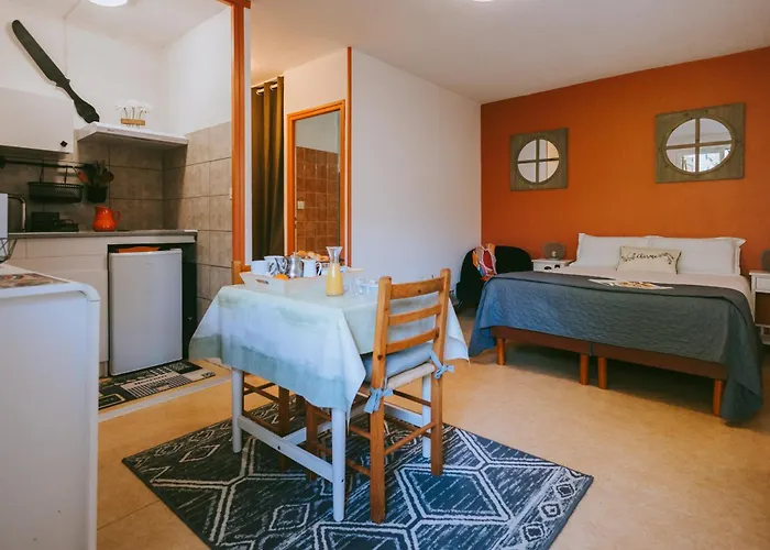 Hôtel Studios Les Acacias Saint-Paul-lès-Dax