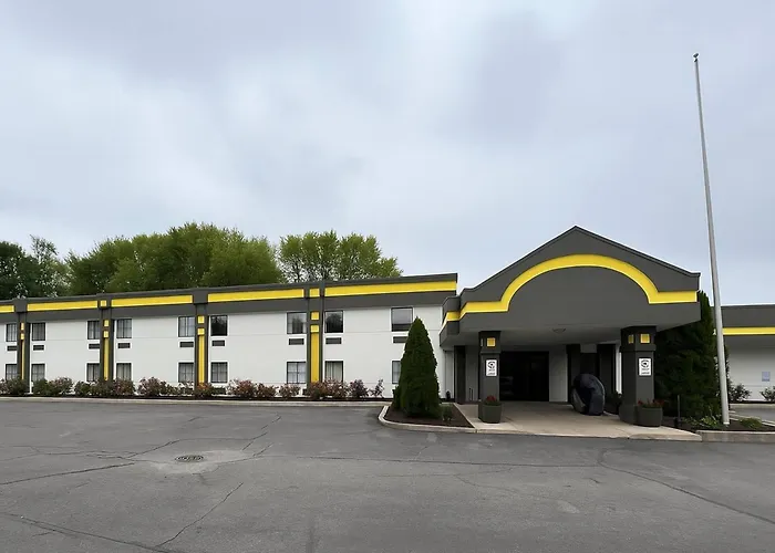 Super 8 By Wyndham Logansport