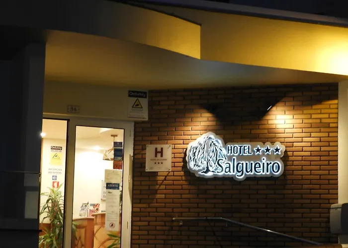 Hotel Salgueiro Porto Moniz