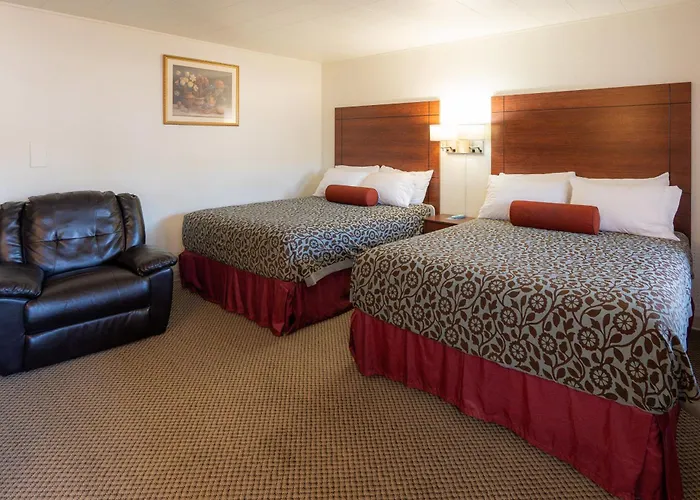 Hills Inn Hot Springs
