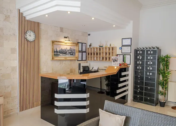 Bayram Hotel Çeşme