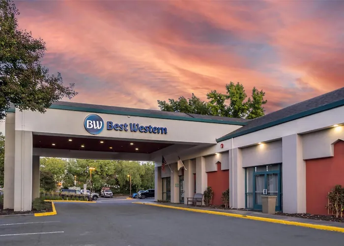 Best Western Heritage Inn