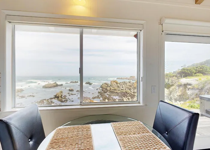 Relaxing Oceanfront Retreat With Hot Tub Villa Fort Bragg