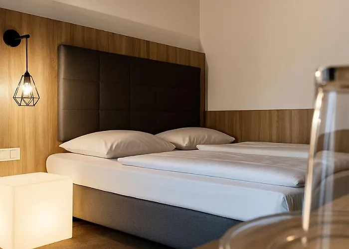 Plaza Hotel&Living Frankfurt Francoforte sul Meno