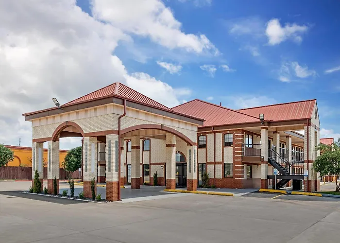 Quality Inn & Suites New Boston - Texarkana West