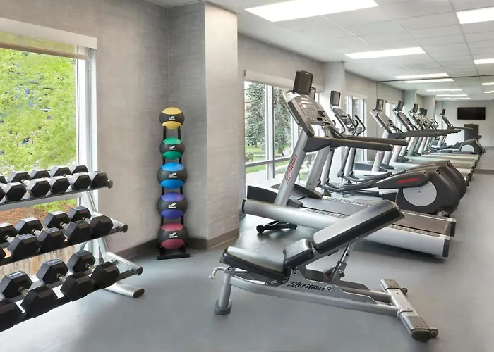 Fairfield Inn & Suites By Marriott Calgary Downtown