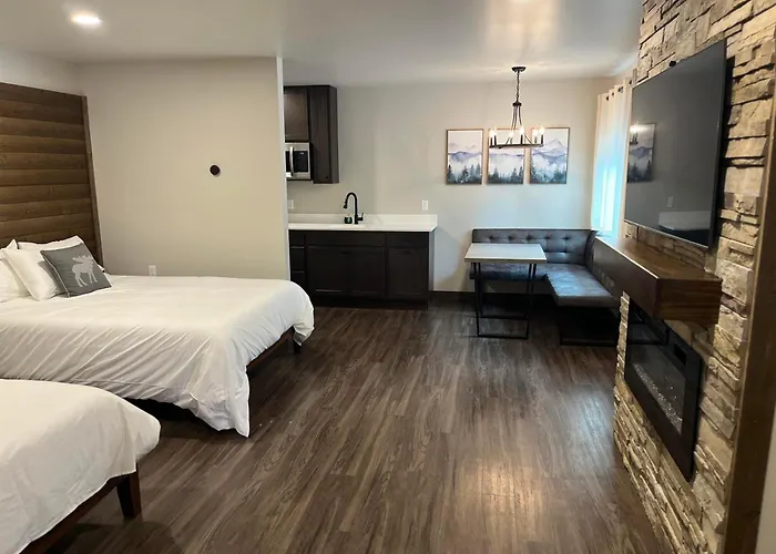 Spruce Lodge