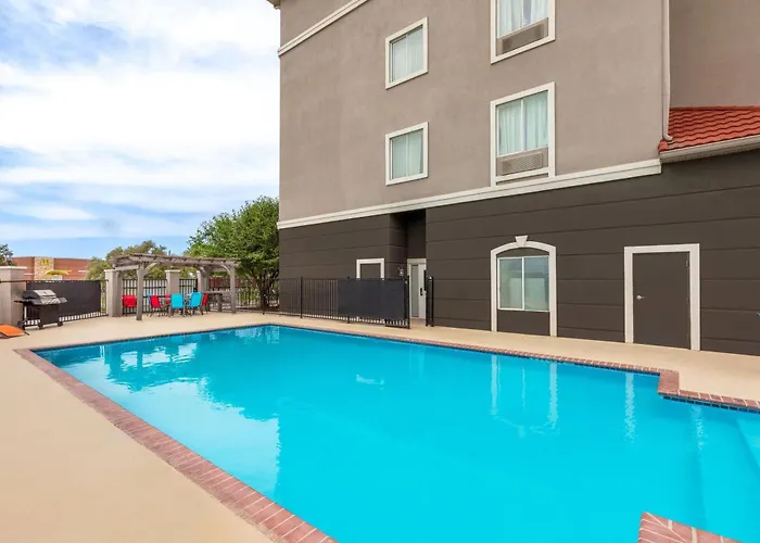 La Quinta By Wyndham Brownwood