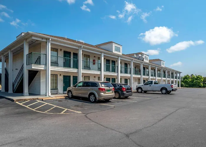Econo Lodge Tupelo Barnes Crossing