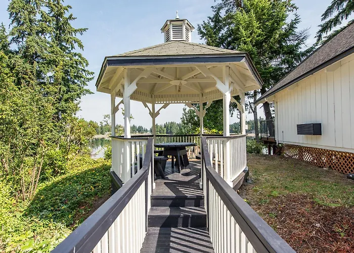 Bremerton Hotels