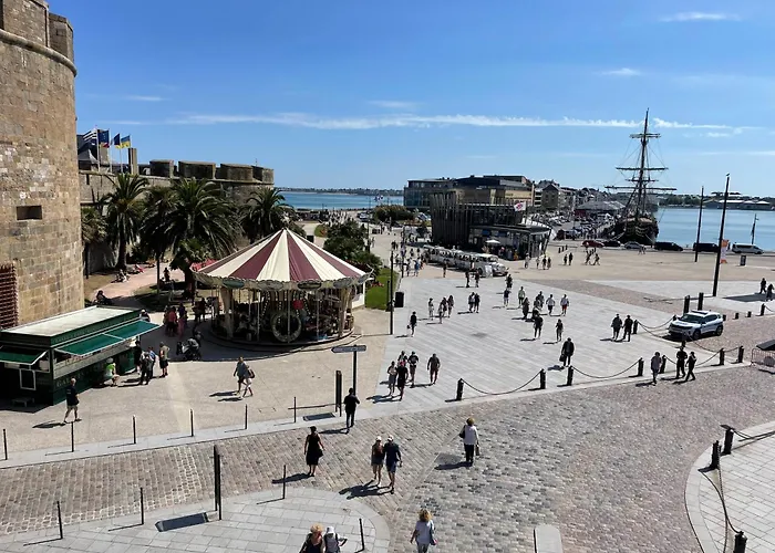 STUDIO 3 Mn de la PLAGE Terrasse Vélos Proche de la ville fortifiée Saint-Malo