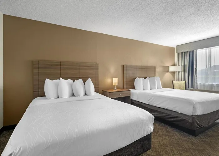 Best Western Center Inn