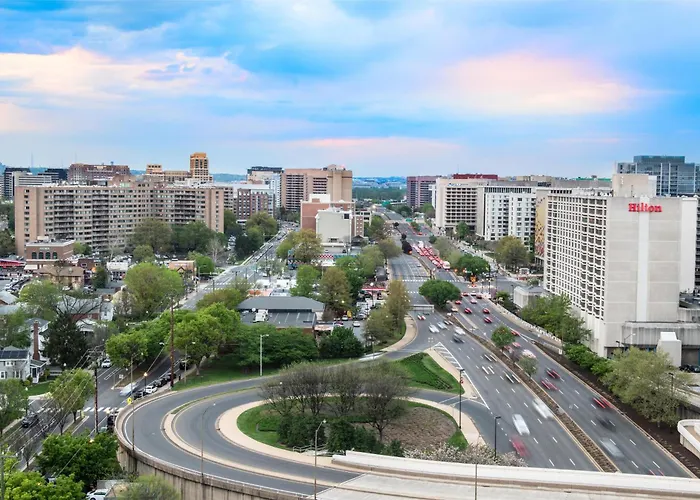 Hilton Arlington National Landing Hotel