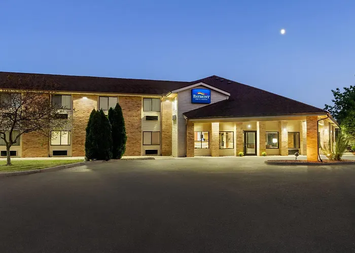 Baymont By Wyndham Monroe Hotel
