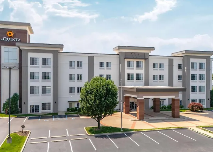 La Quinta By Wyndham Columbus - Edinburgh Hotel