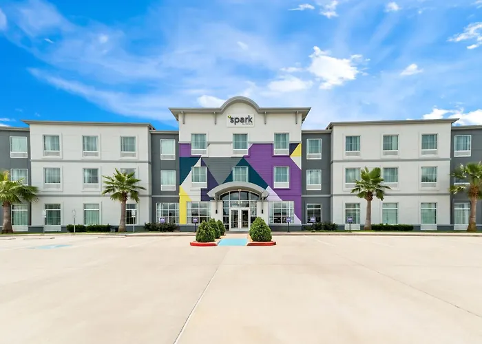 Spark By Hilton Victoria