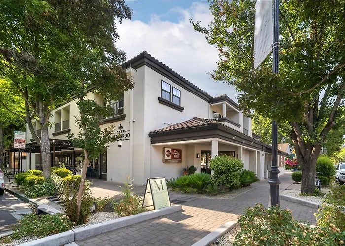 Best Western Plus Palm Court Hotel Davis