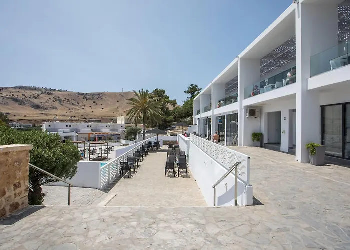 Aiora Aqua Resort