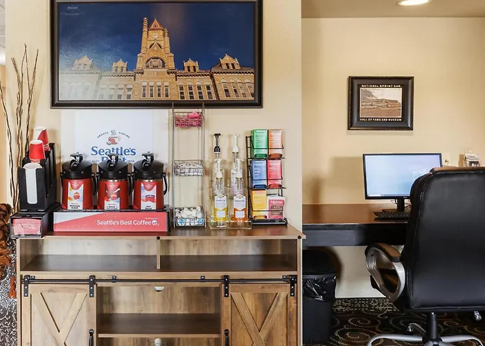 Cobblestone Hotel & Suites - Knoxville