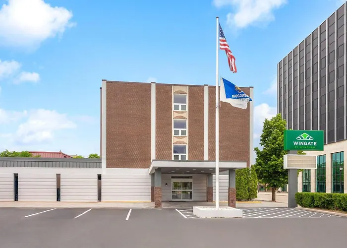 Wingate By Wyndham Sheboygan Hotel