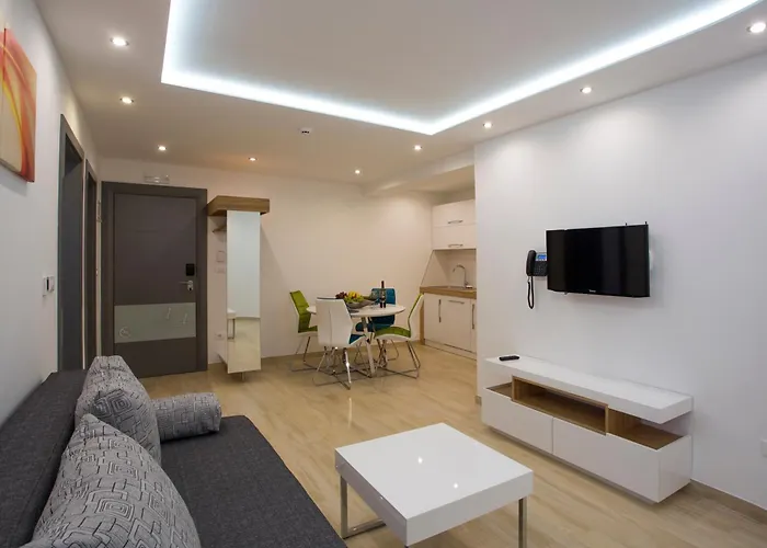 Adrion Aparthotel