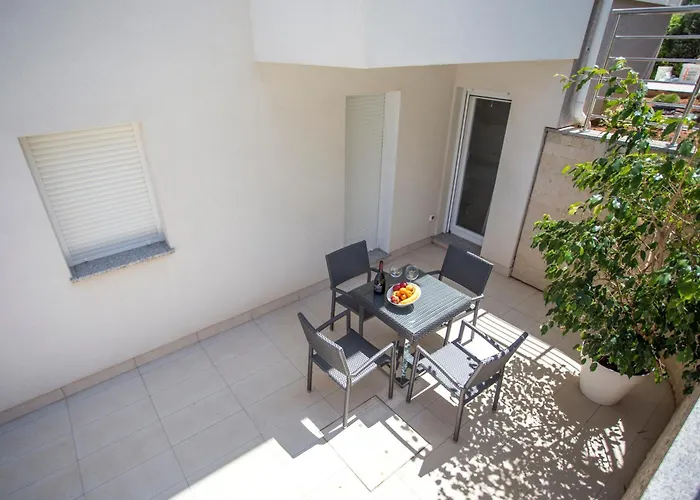Adrion Aparthotel Pula