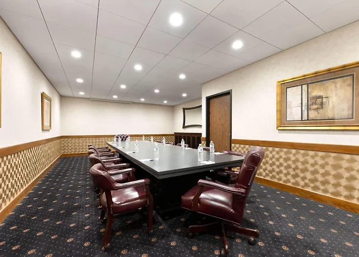 Wyndham Riverfront Hotel