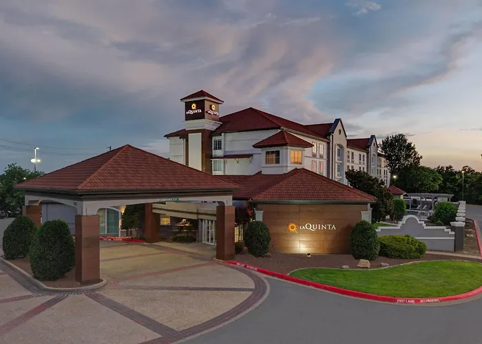 La Quinta By Wyndham Sherman