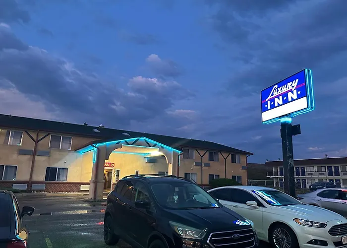 Luxury Inn Cheyenne
