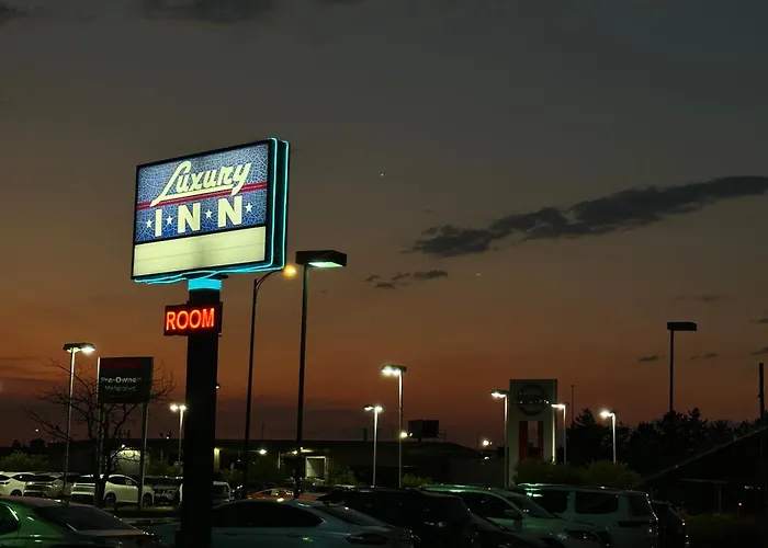Luxury Inn Cheyenne