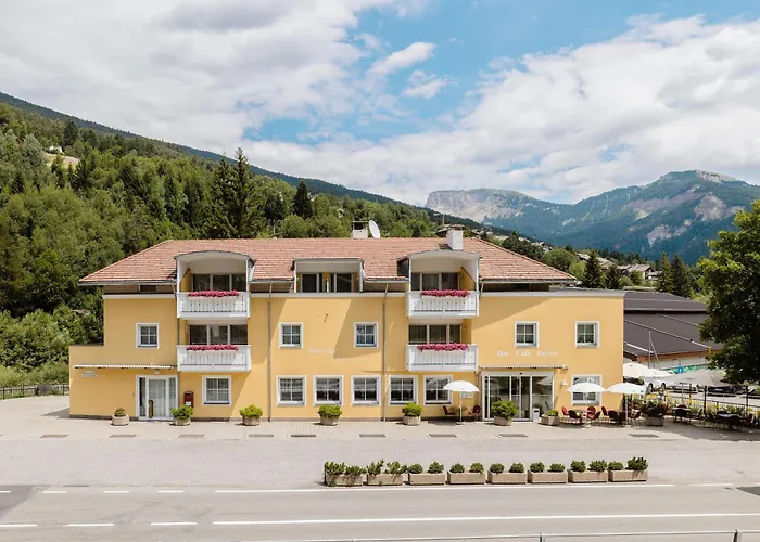 Apartment Hotel Elvis Urtijëi