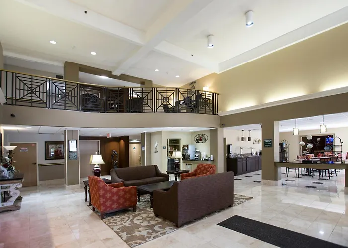 Best Western Plus Ambassador Suites Venice Gardens