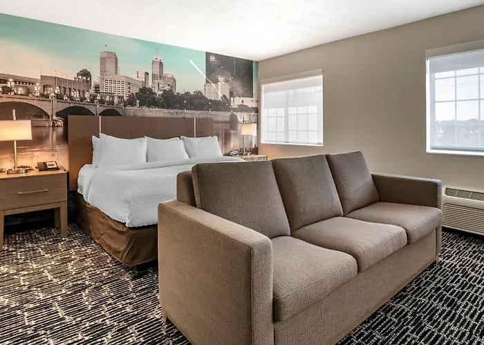 Clarion Pointe Indianapolis Airport Hotel Plainfield