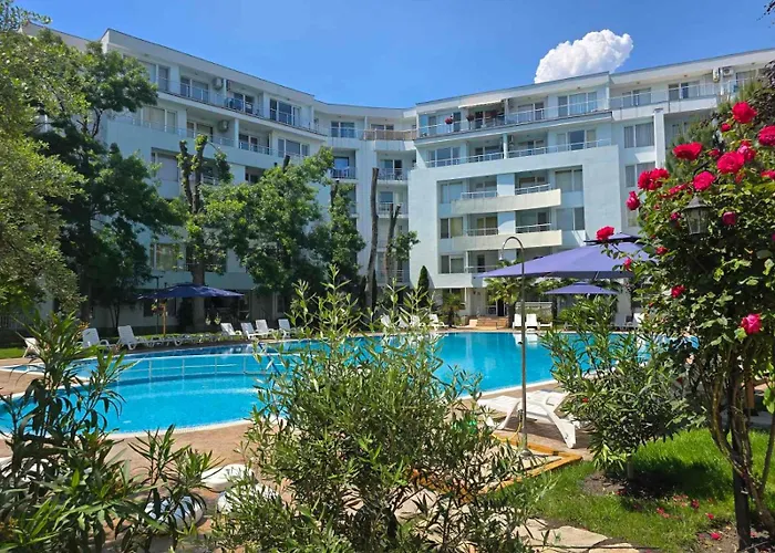 Yassen Holiday Village