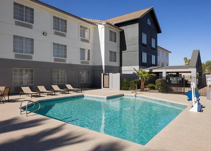 Garner Hotel Phoenix Northwest - Surprise By Ihg