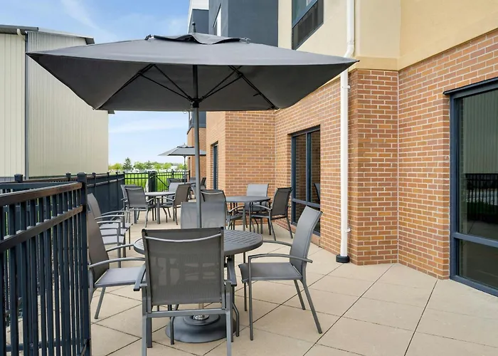 Fairfield Inn & Suites Bloomington