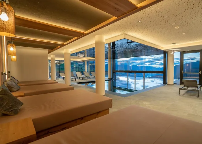 Hotel Purvita - Ski In Ski Out - Infinity Pool Meransen