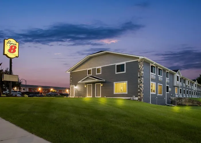 Super 8 By Wyndham Alexandria Mn Motel