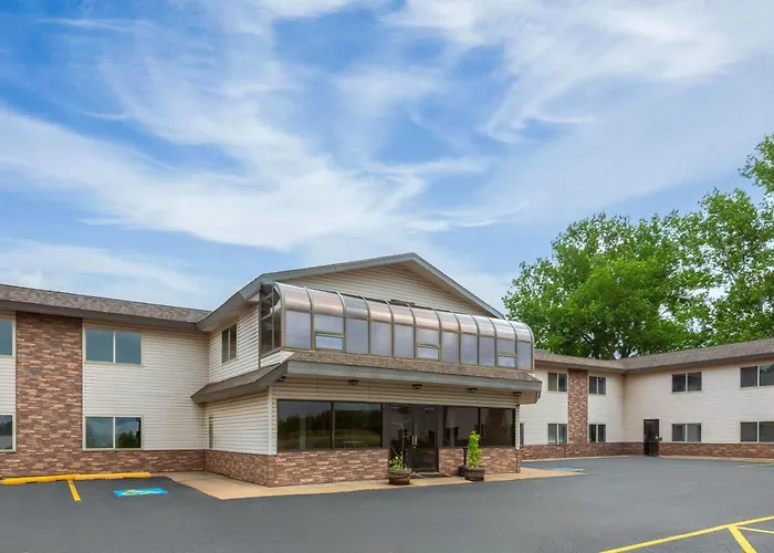 Baymont By Wyndham Iron Mountain