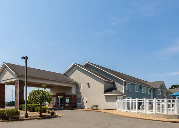Days Inn By Wyndham Mountain Home