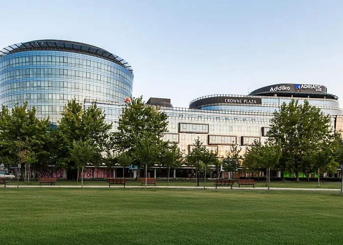 Hotel Crowne Plaza Podgorica By Ihg